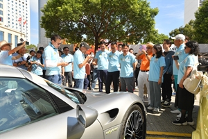 慶祝中華人民共和國成立75周年 香港回歸祖國27周年 中國香港汽車會主辦 經典名車巡遊