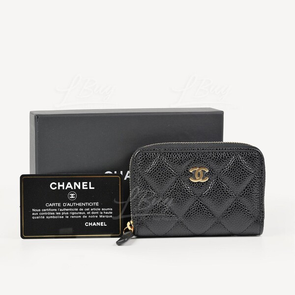 Shop CHANEL Classic Zipped Coin Purse (AP0216) by graziagiglio