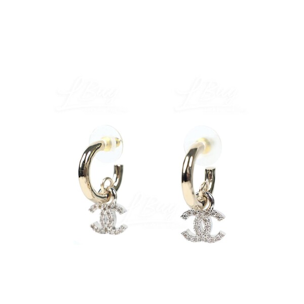 Chanel CC Light Gold Hoop Earrings – REDELUXE