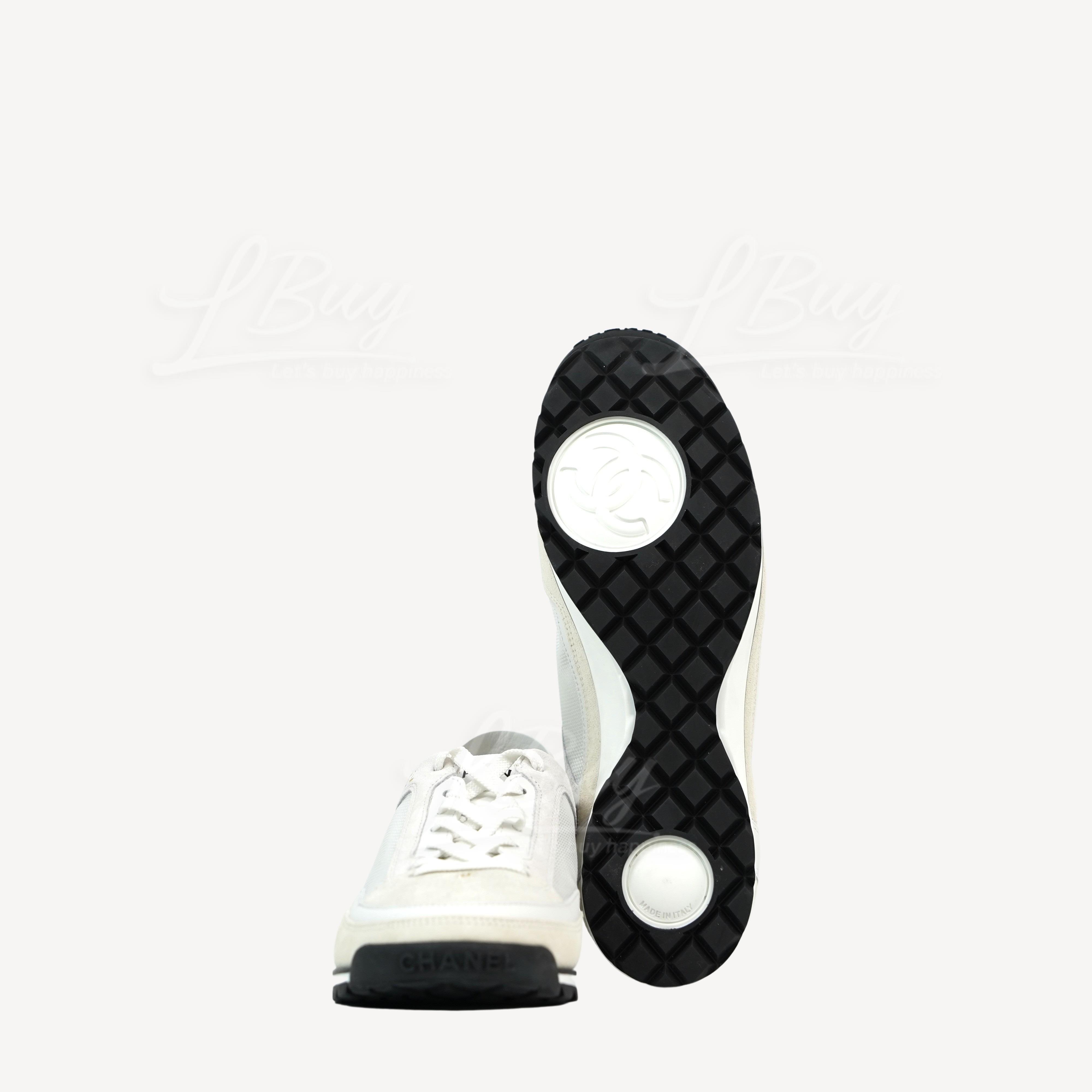 CHANEL-Chanel White Suede Calfskin Sneakers G40012