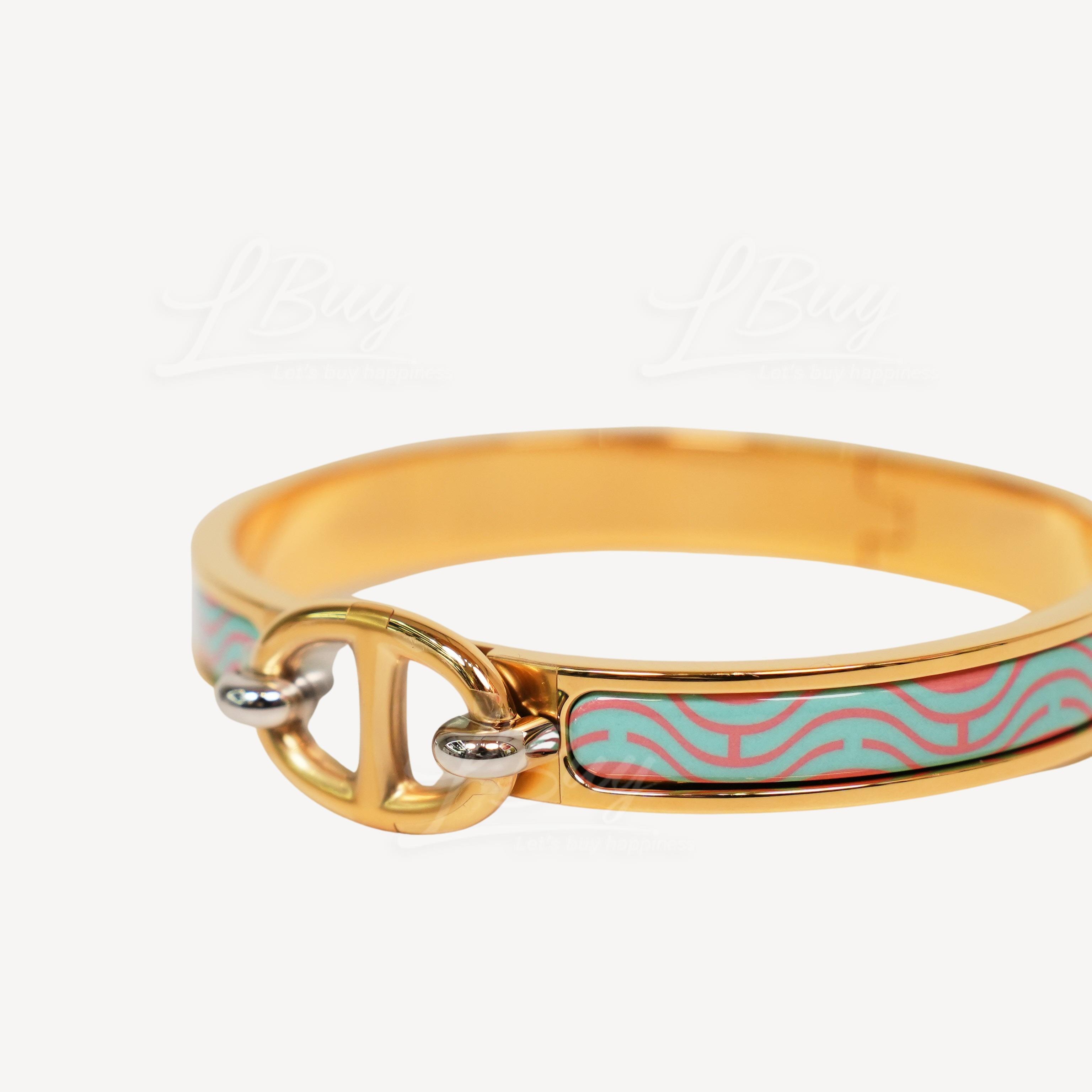 Shop Louis Vuitton Fall In Love Bracelet (M00466) by JOY＋