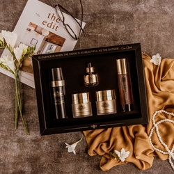 The Queens Collection Ultimate Queens Gift Set