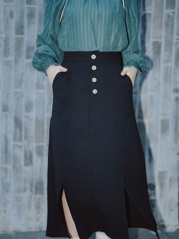 Slit Long Flare Skirt (L233968)