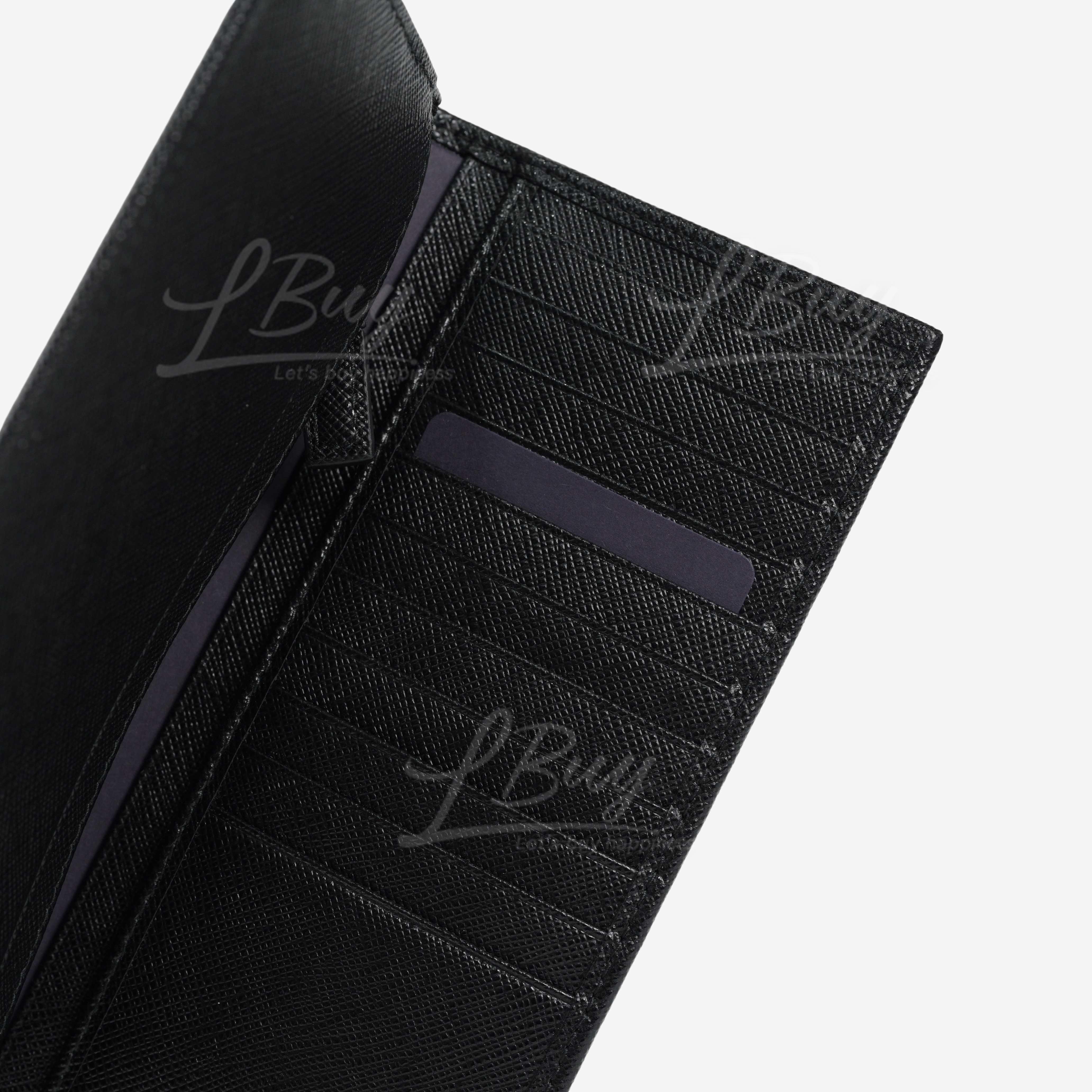 ★韓国の人気★【PRADA】★Saffiano triangular logo walle.t★ Prada Triangle Logo Black Saffiano Lux Leather Crossbody