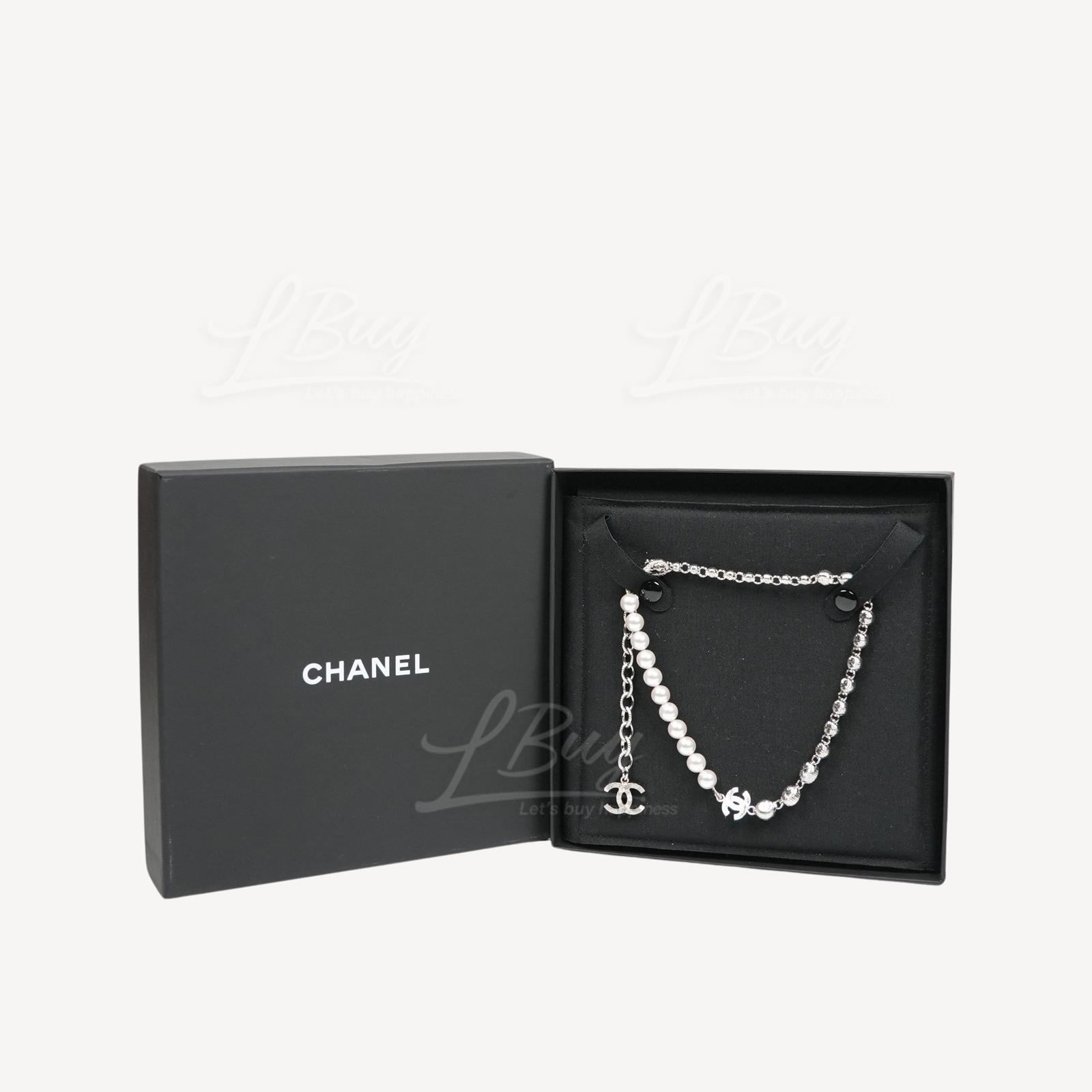 Chanel-Chanel Silver Pearl Rhinestone CC Logo Necklace ABA625