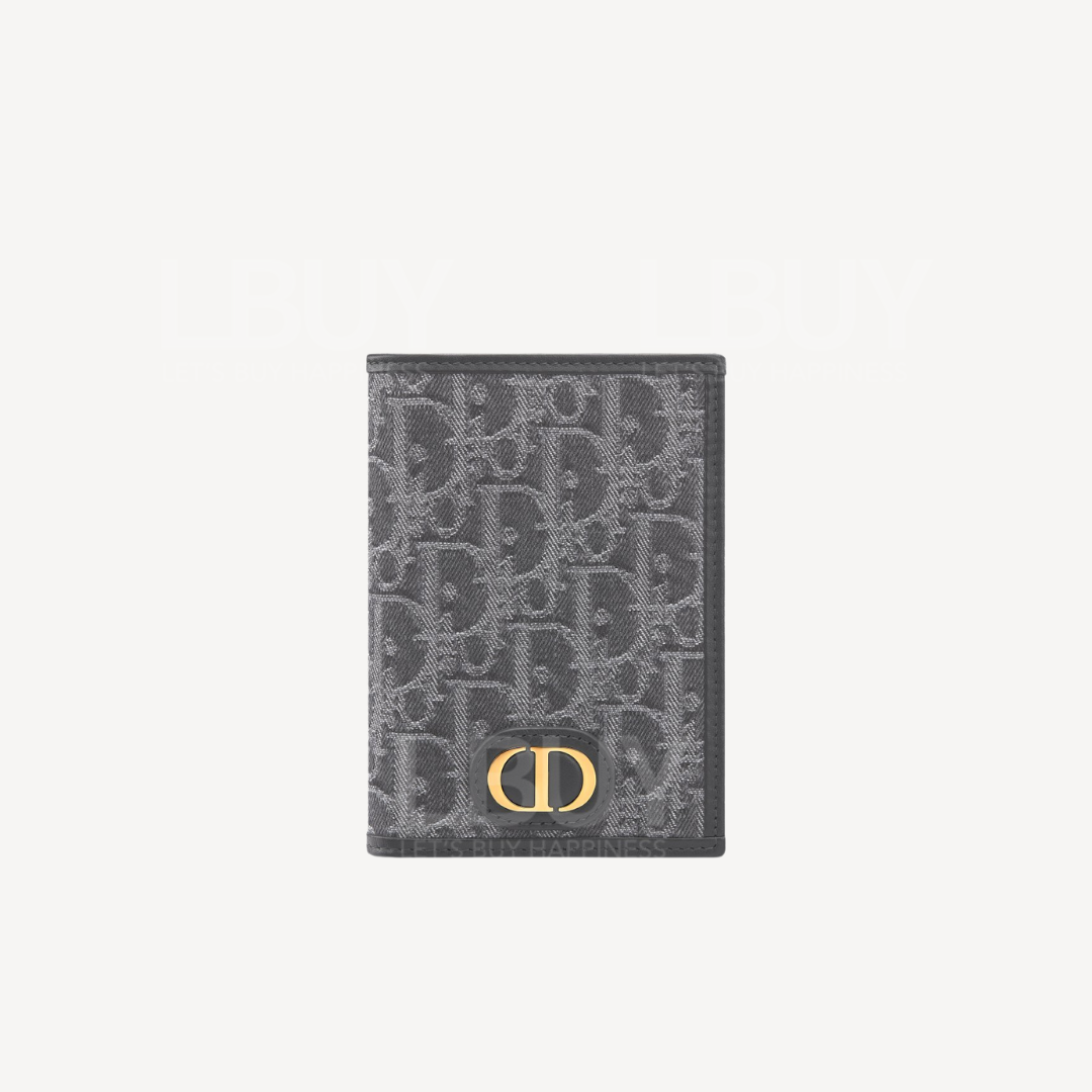 Dior 30 Montaigne Passport Holder